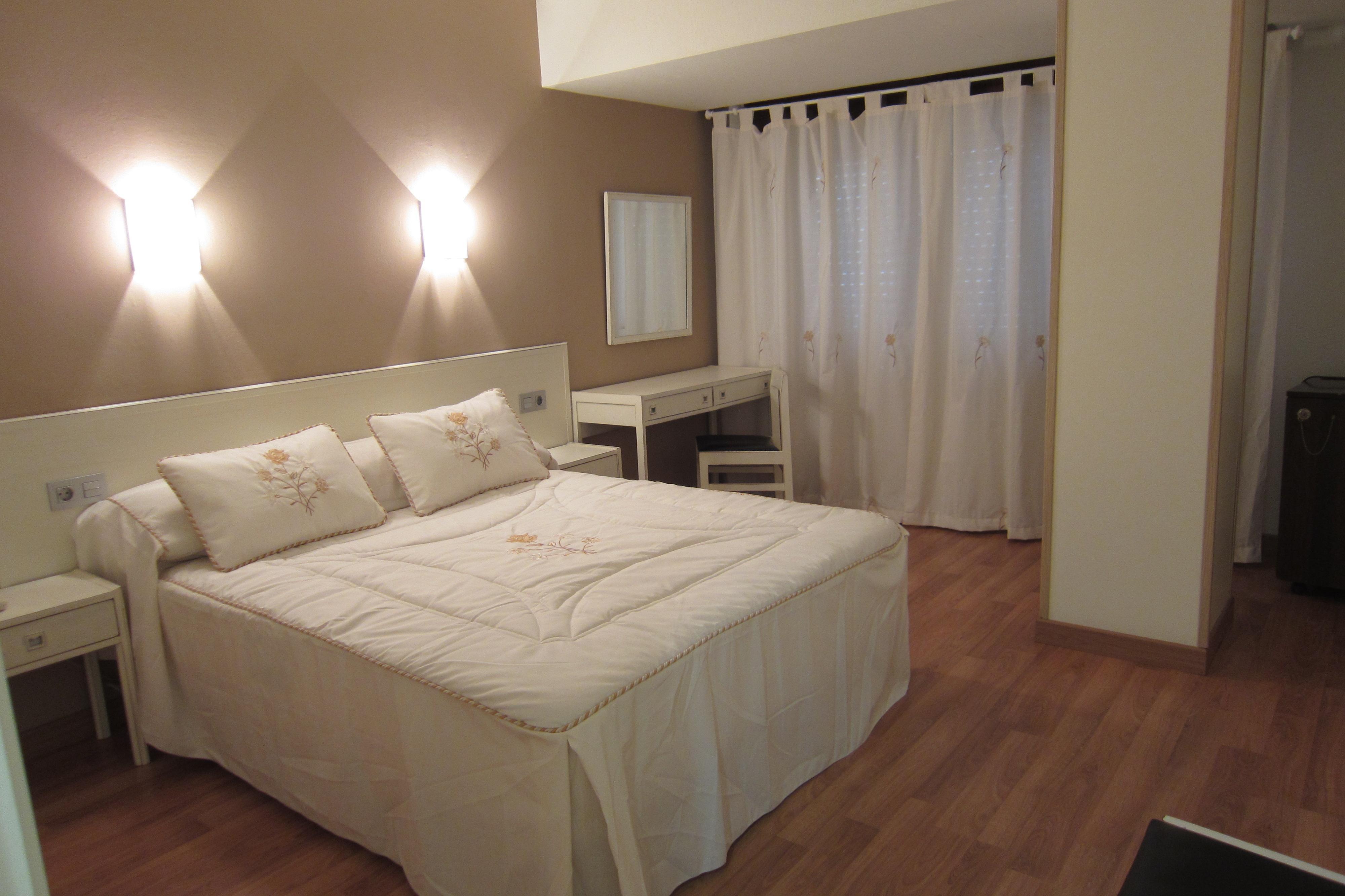 Hotel Acebos Azabache Хихон Экстерьер фото