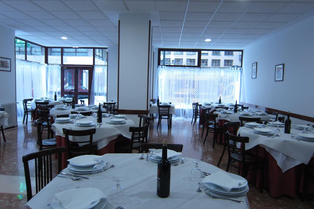 Hotel Acebos Azabache Хихон Экстерьер фото