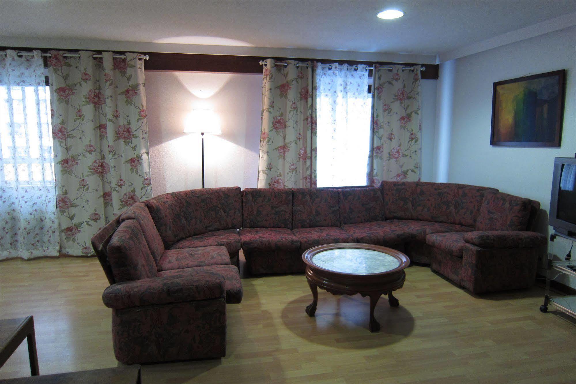 Hotel Acebos Azabache Хихон Экстерьер фото
