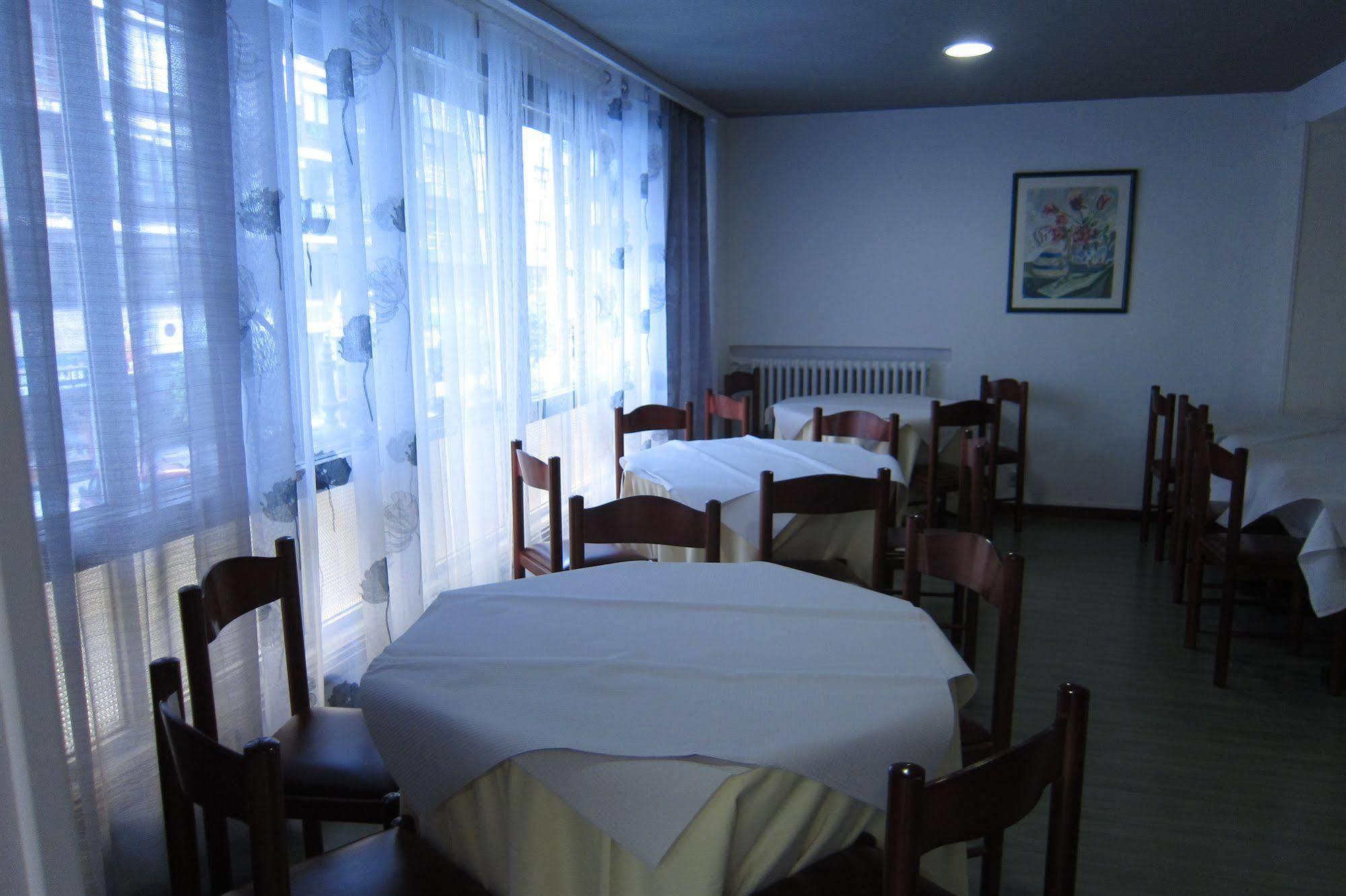Hotel Acebos Azabache Хихон Экстерьер фото